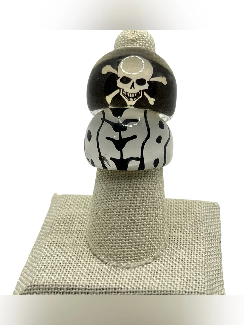 Resin Skull & Abstract Dome Rings Ckear a black and White